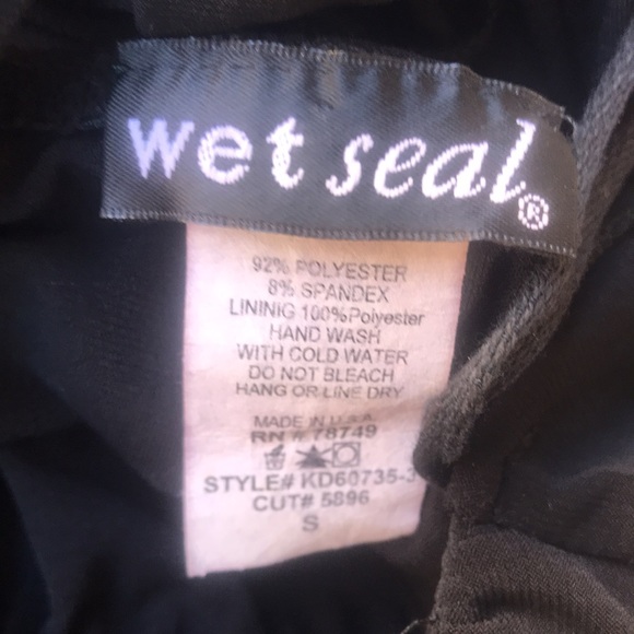 WET SEAL | Black Vintage Y2K Strapless Dress with Butterfly Design - Picture 4 of 6